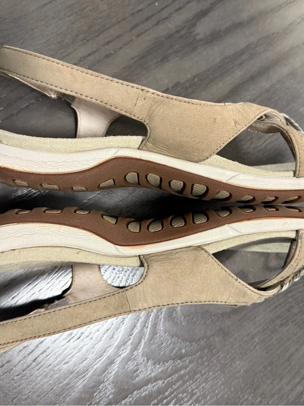 Merrell QForm Womens Sz 9 Sport Sandals Beige Brown Leather Slingback Comfort